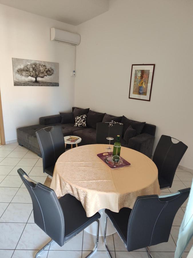 Edith'S Olive Garden Vir Zewnętrze zdjęcie