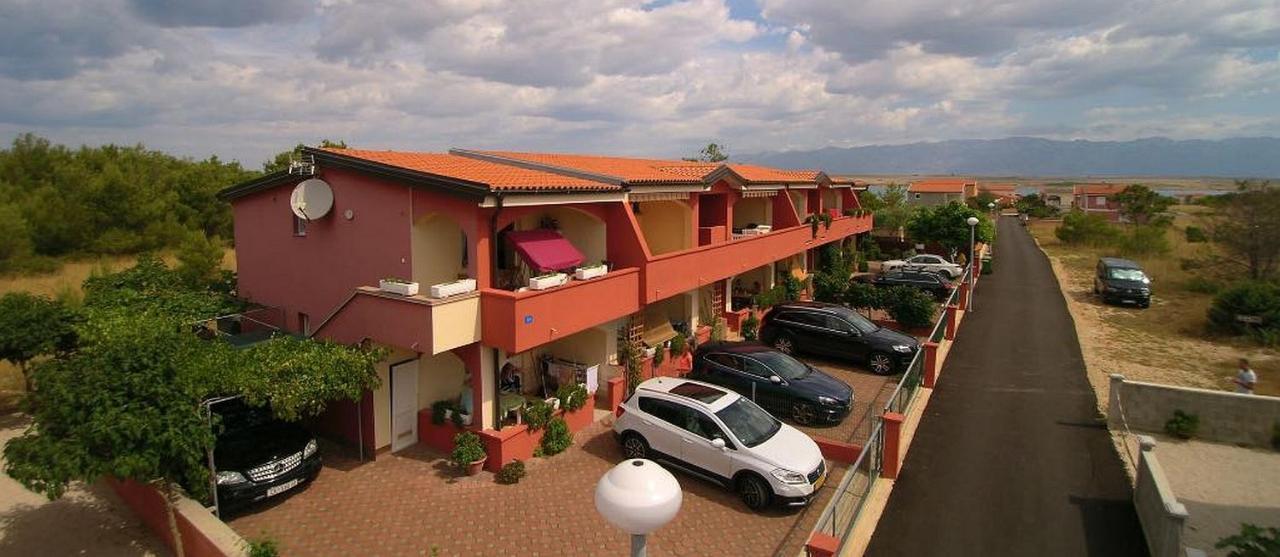 Edith'S Olive Garden Vir Zewnętrze zdjęcie